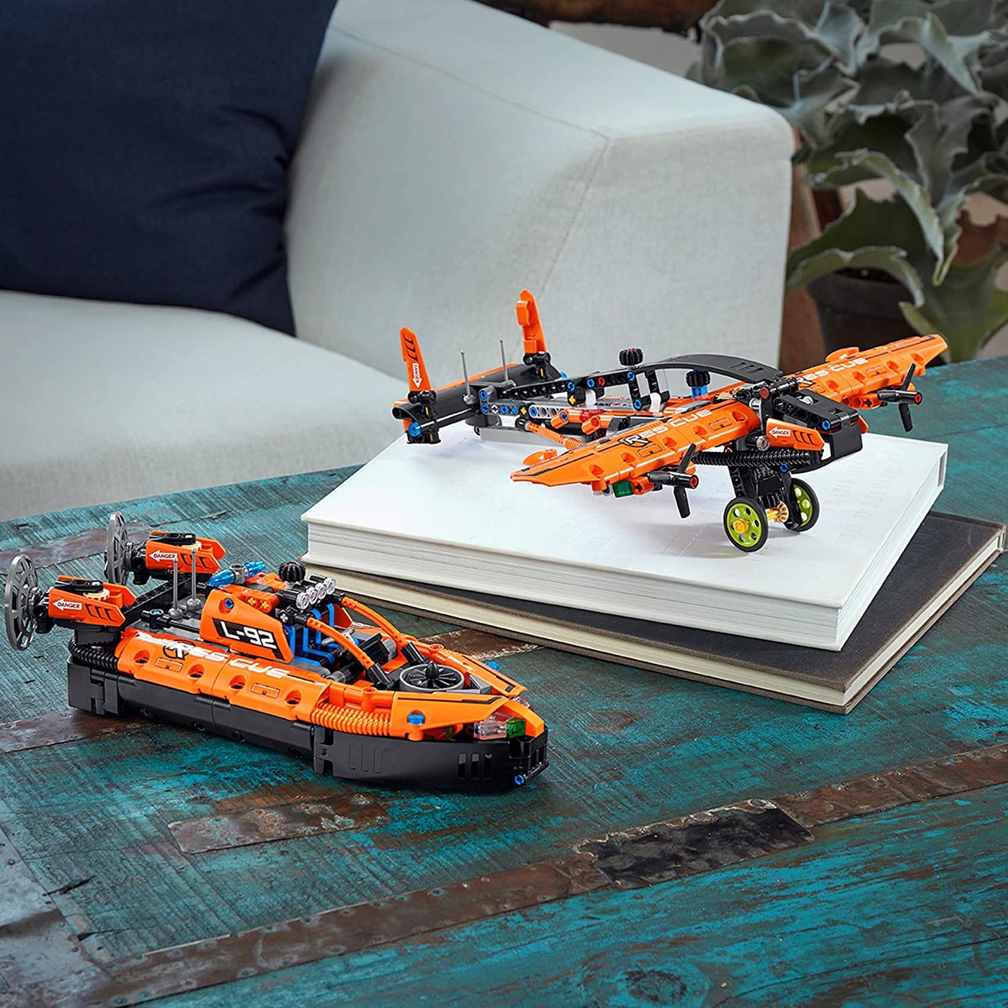 LEGO 42120 - Kit de construção de modelo de helicóptero para aeronave Technic Rescue