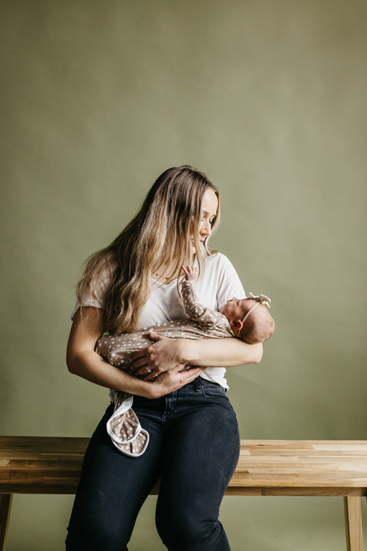 Copper Pearl recém-nascida Bata Fawn