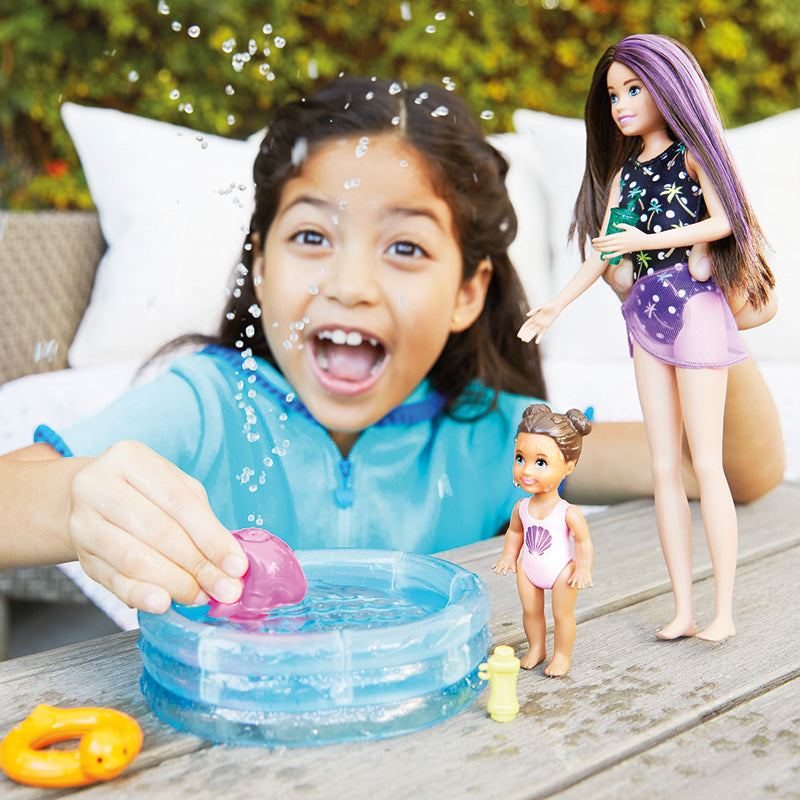 Barbie Babá com piscina e criança