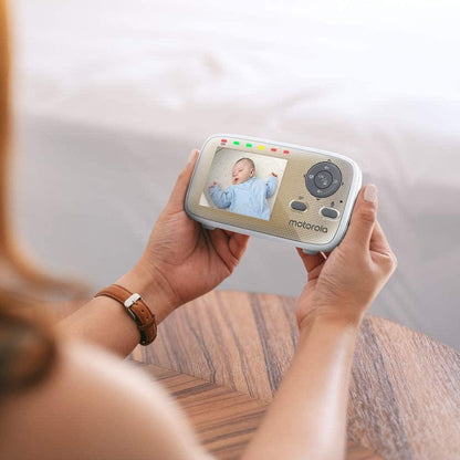 Motorola MBP669CONNECT Babá Eletrônica com tela 2,8 " e aplicativo conectado ao Wi-Fi Hubble para smartphones e tablets Anne Claire Baby Store 