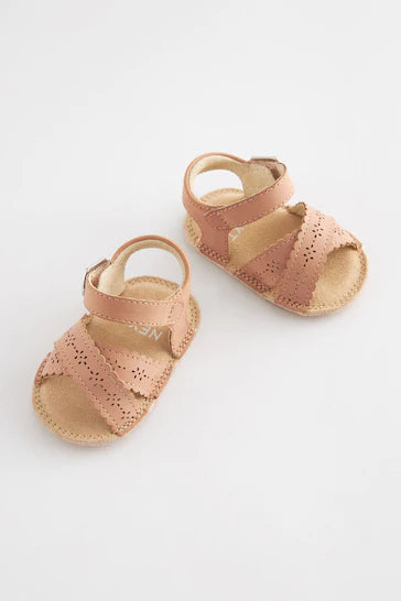 |BabyGirl| Sandálias de Bebê-Tan Brown Scallop (0-18 meses)